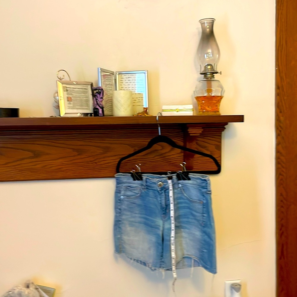 American Eagle Midi shorts.Size 10